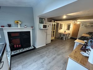 Photo 23- click for photo gallery